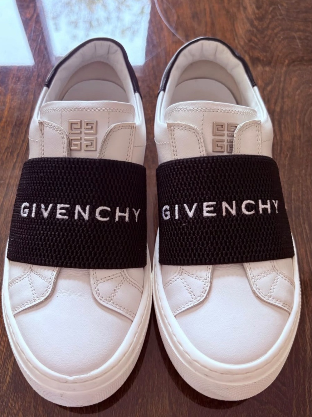 Givenchy Kids White Sneakers with Black Logo Strap